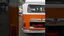 1978 Volkswagen Bus with 12V Electric Automotive Air Conditioning Compressor